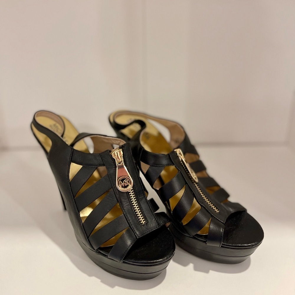 MICHAEL Michael Kors Leather Heels size 8.5 Woman Fancy Cocktail Stiletto